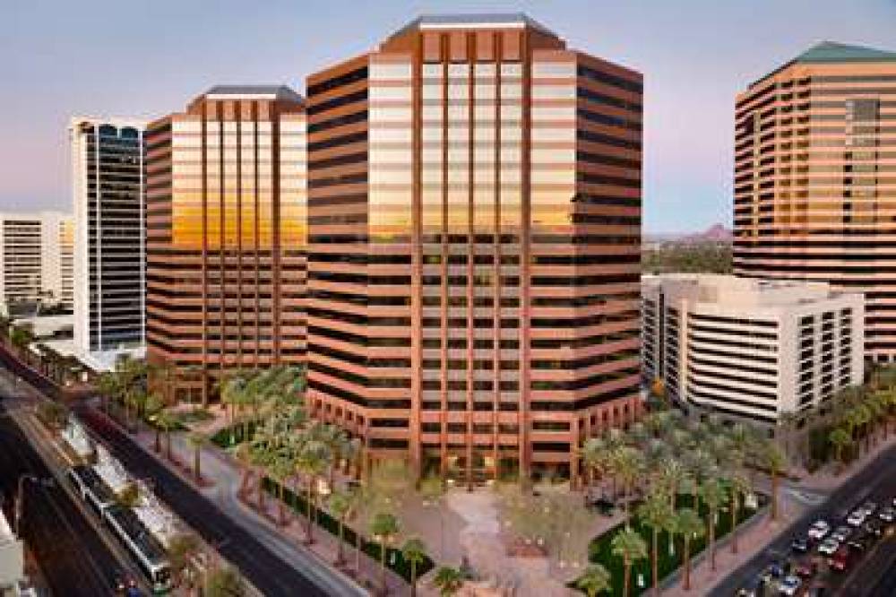 Embassy Suites By Hilton Phoenix Downtown North 3