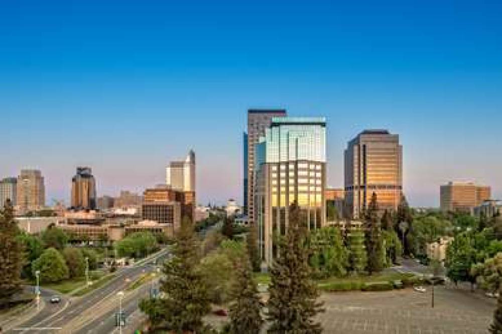 Embassy Suites By Hilton Sacramento Riverfront Pr 4