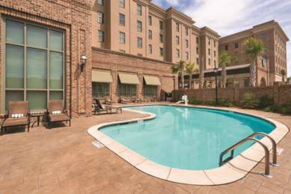 Embassy Suites By Hilton Savannah 7