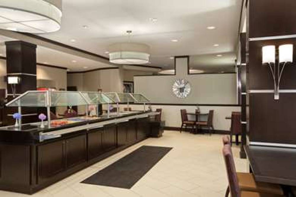 Embassy Suites By Hilton St. Louis-Airport 5