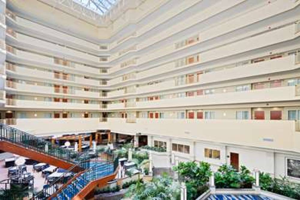 Embassy Suites By Hilton Tampa Usf Near Busch Gar