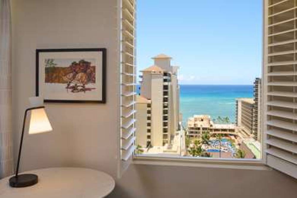 Embassy Suites By Hilton Waikiki-Beachwalk 8