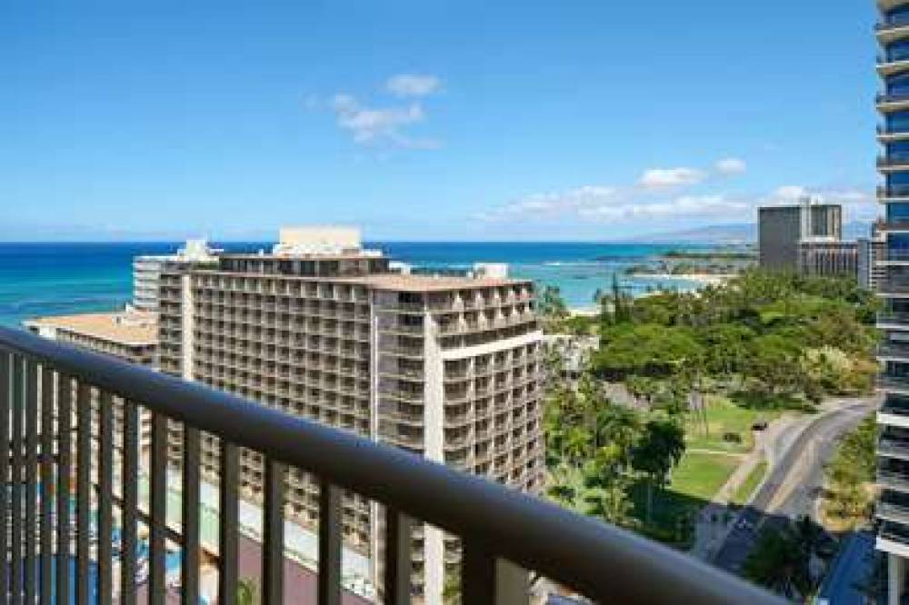 Embassy Suites By Hilton Waikiki-Beachwalk 10