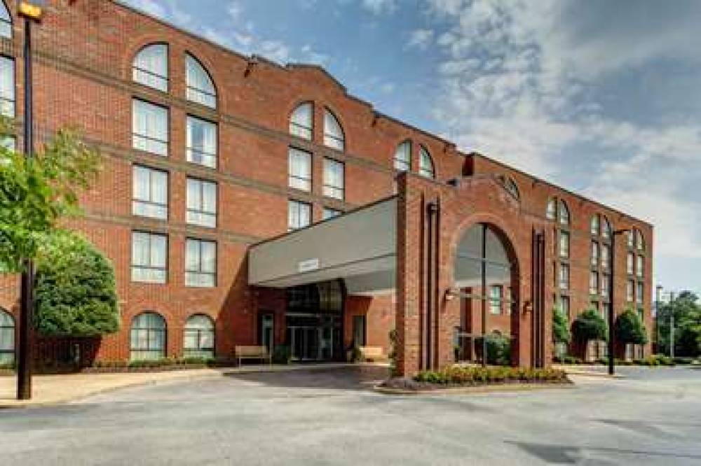 Embassy Suites By Hilton Williamsburg 1