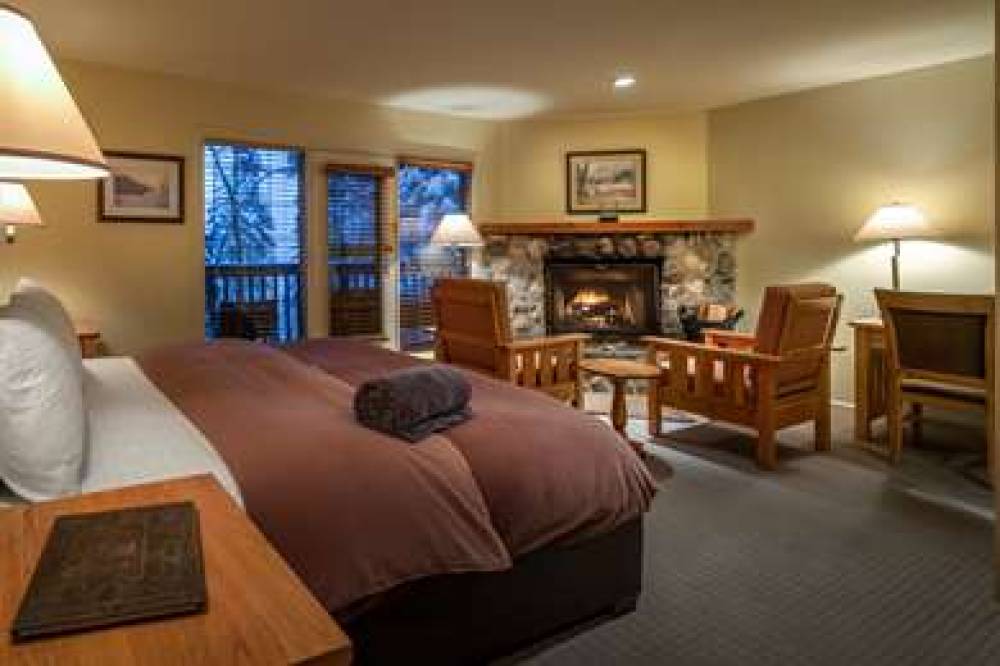 EMERALD LAKE LODGE 6