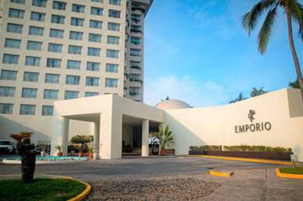 EMPORIO IXTAPA 1