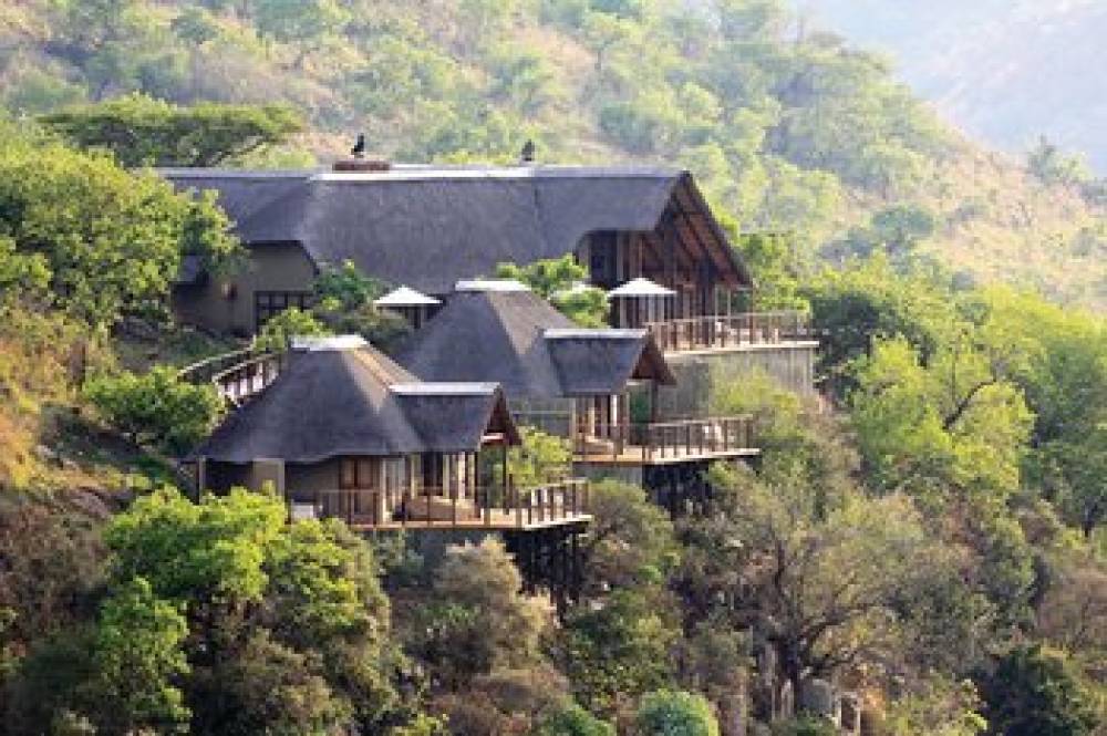 ESIWENI LUXURY SAFARI LODGE 7