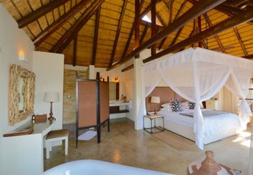 ESIWENI LUXURY SAFARI LODGE 1