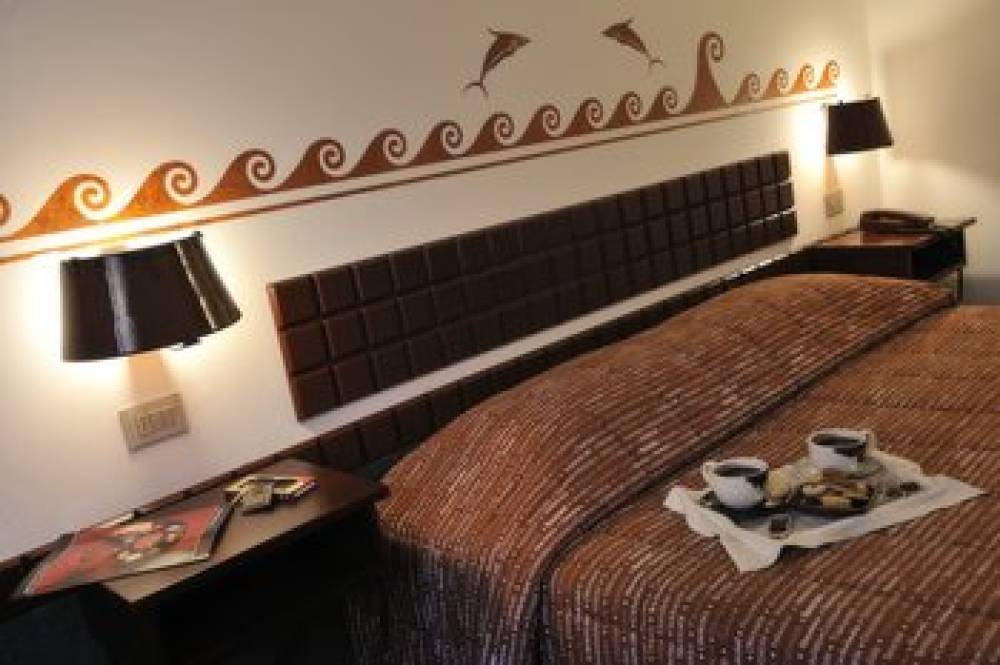 ETRUSCAN CHOCOHOTEL 6