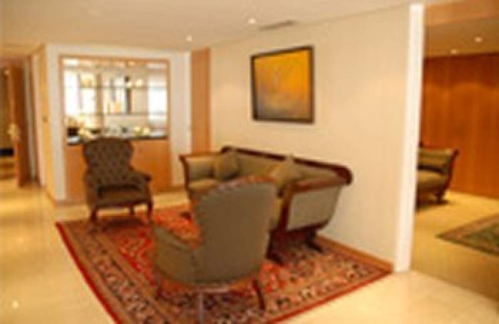 EUROBUILDING HOTEL AND SUITES 8