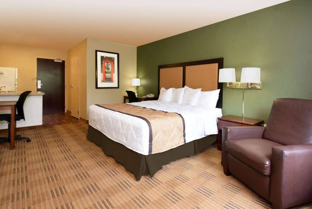 Extended Stay America - Chicago - Lansing 2