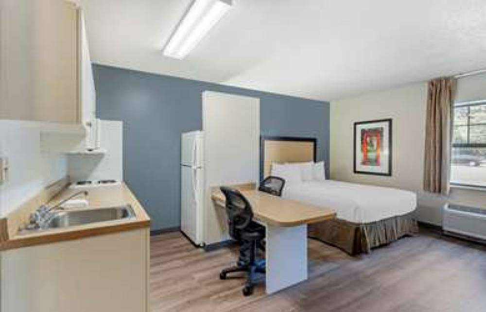 Extended Stay America - Chicago - Rolling Meadows 9