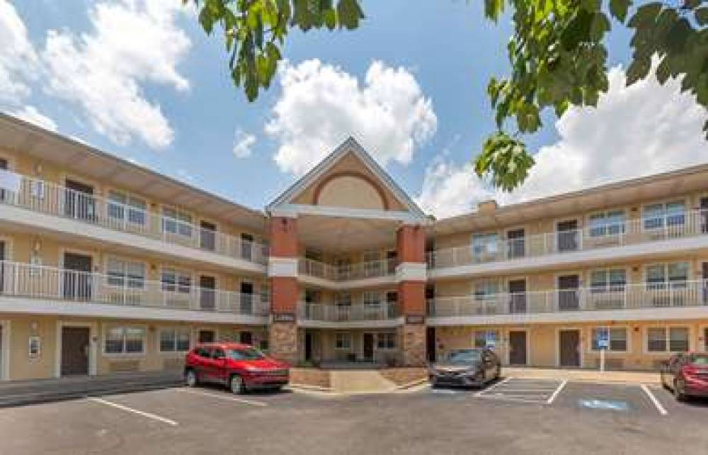 Extended Stay America - Greensboro - Wendover Ave - Big Tree Way 1