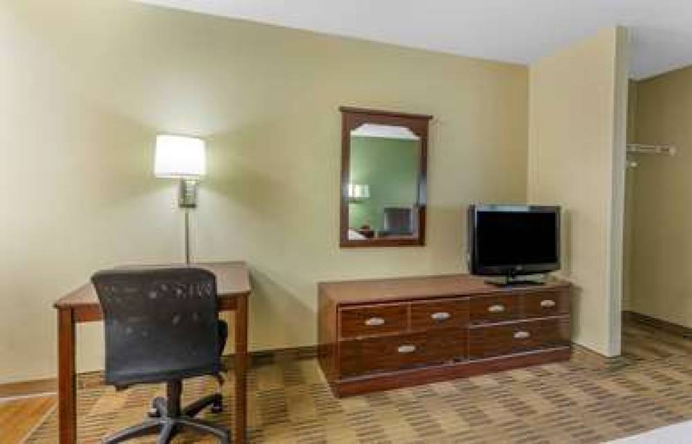 Extended Stay America - Greensboro - Wendover Ave - Big Tree Way 10