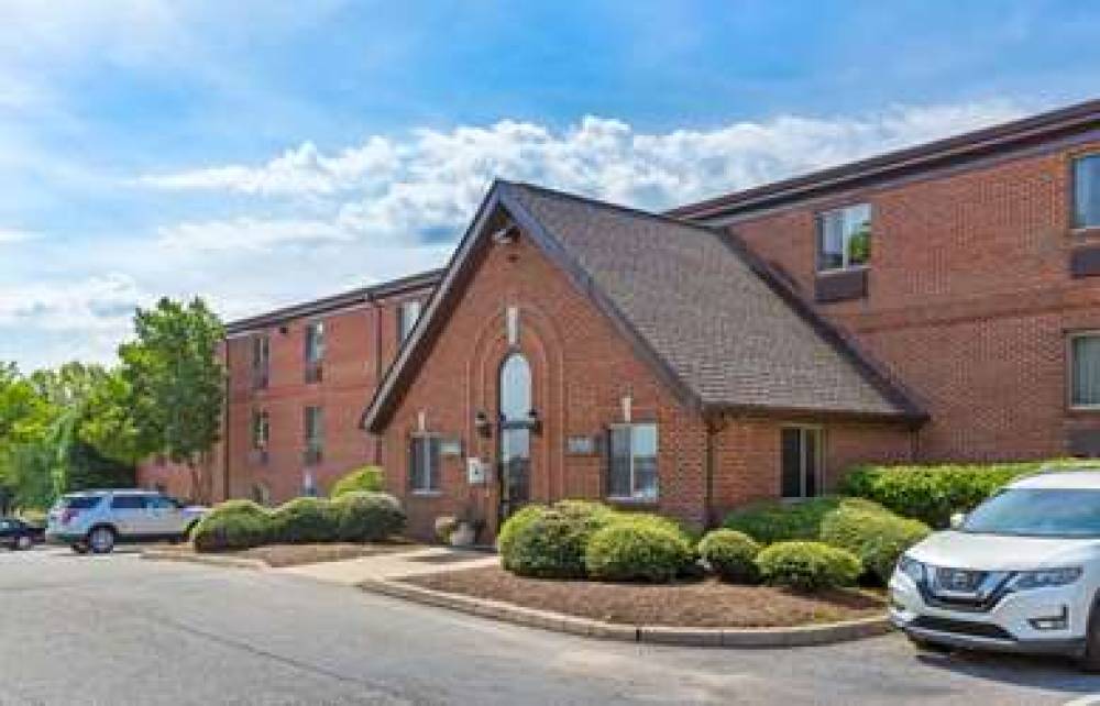 Extended Stay America - Greensboro - Wendover Ave 2