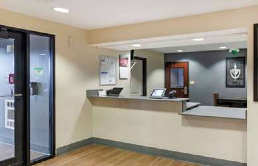 Extended Stay America - Kansas City - Airport 8