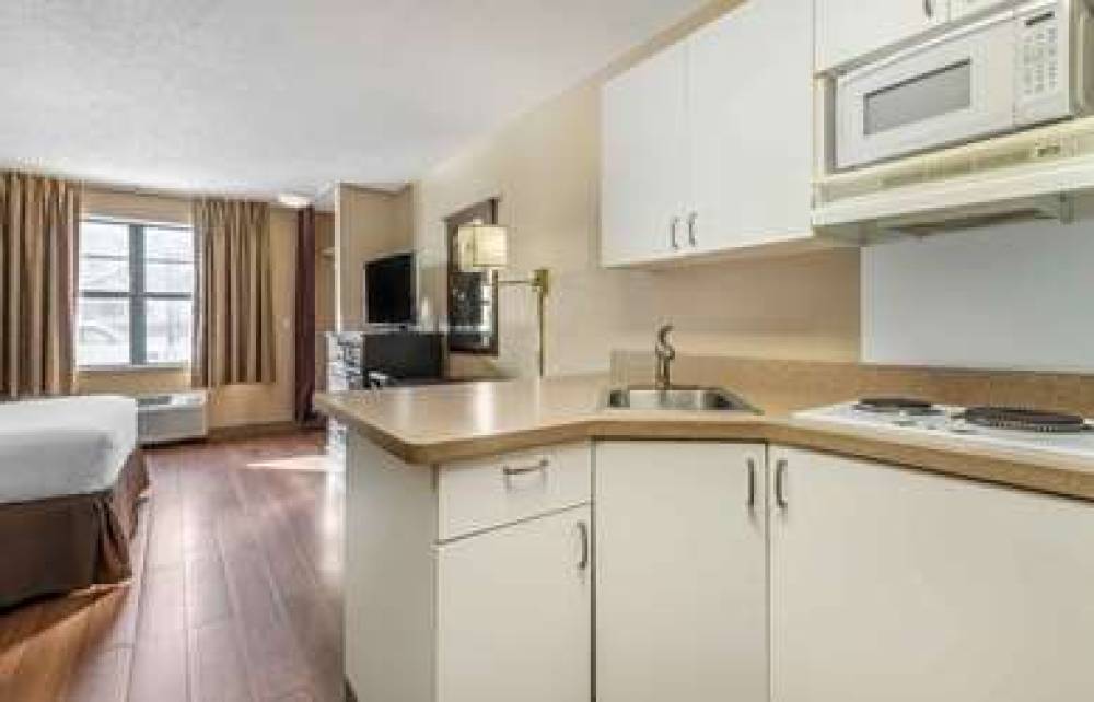 Extended Stay America - Minneapolis - Maple Grove 10