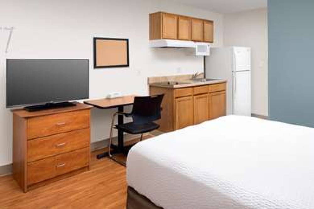 EXTENDED STAY AMERICA SELECT 9