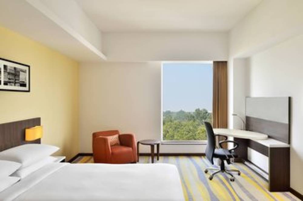 Fairfield By Marriott Ahmedabad 6