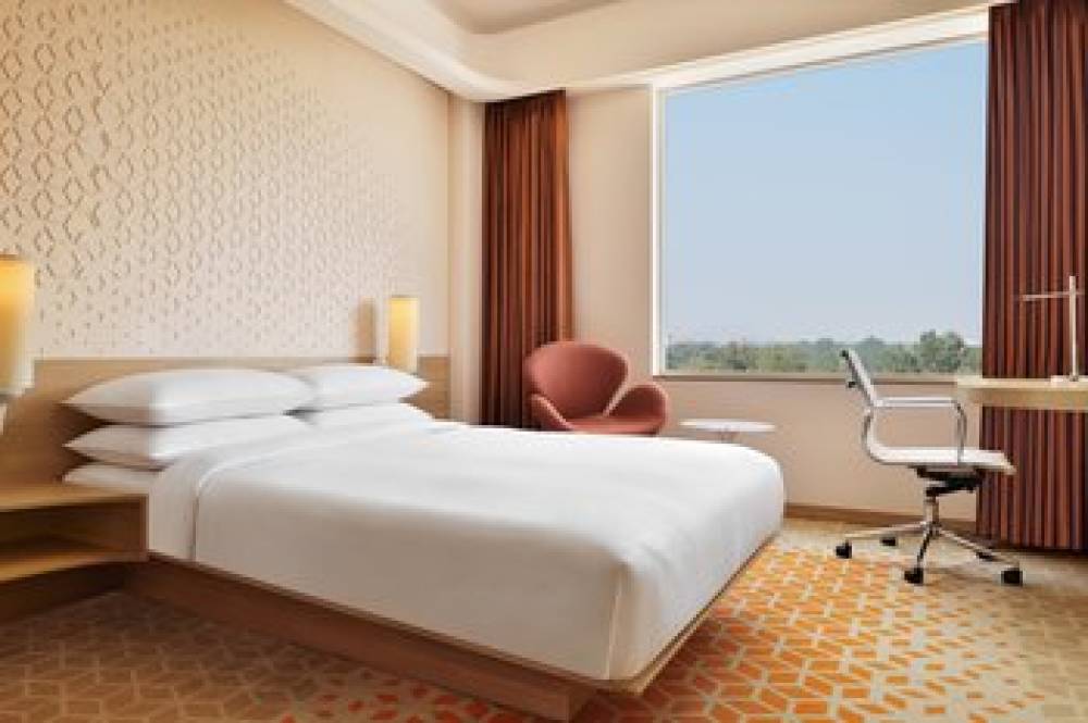 Fairfield By Marriott Chennai Mahindra World City 5