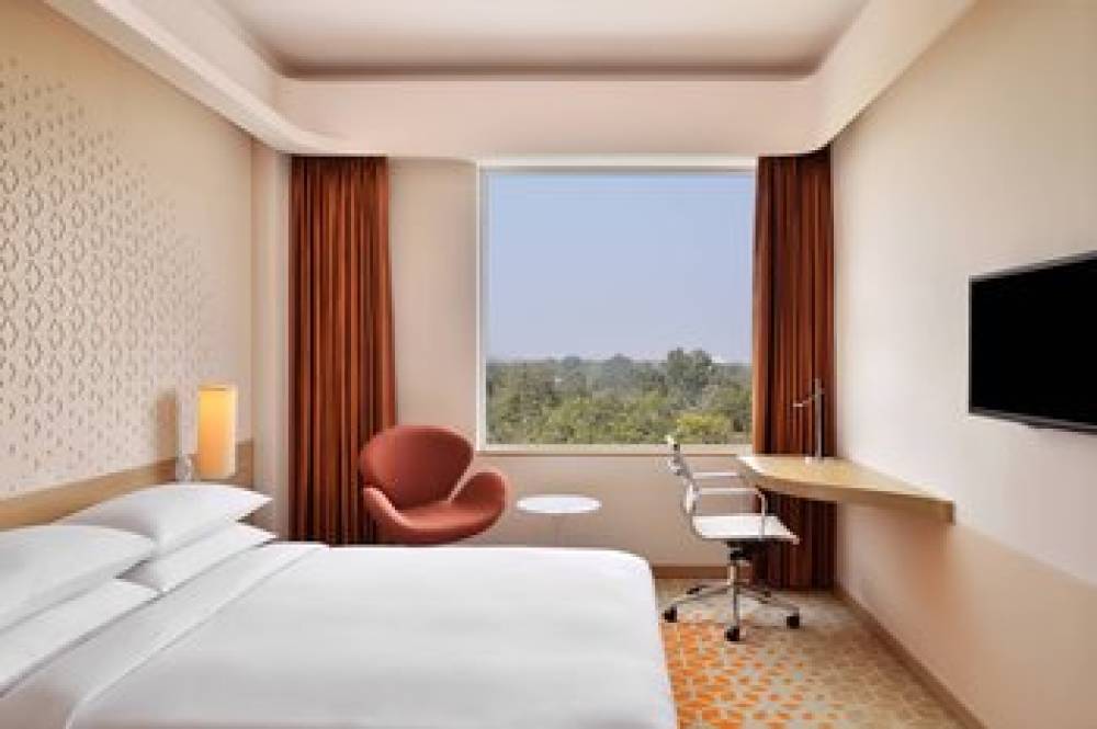 Fairfield By Marriott Chennai Mahindra World City 7