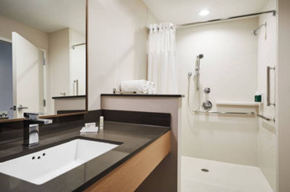 Fairfield By Marriott Inn And Suites Kansas City Belton 10