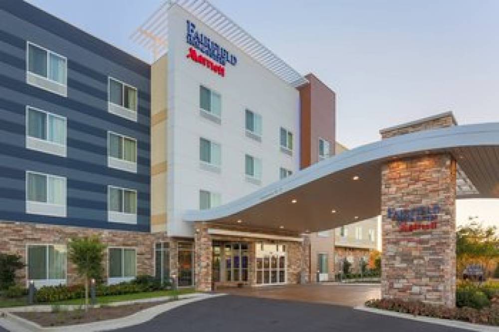 Fairfield Inn And Suites By Marriott Alexandria 2