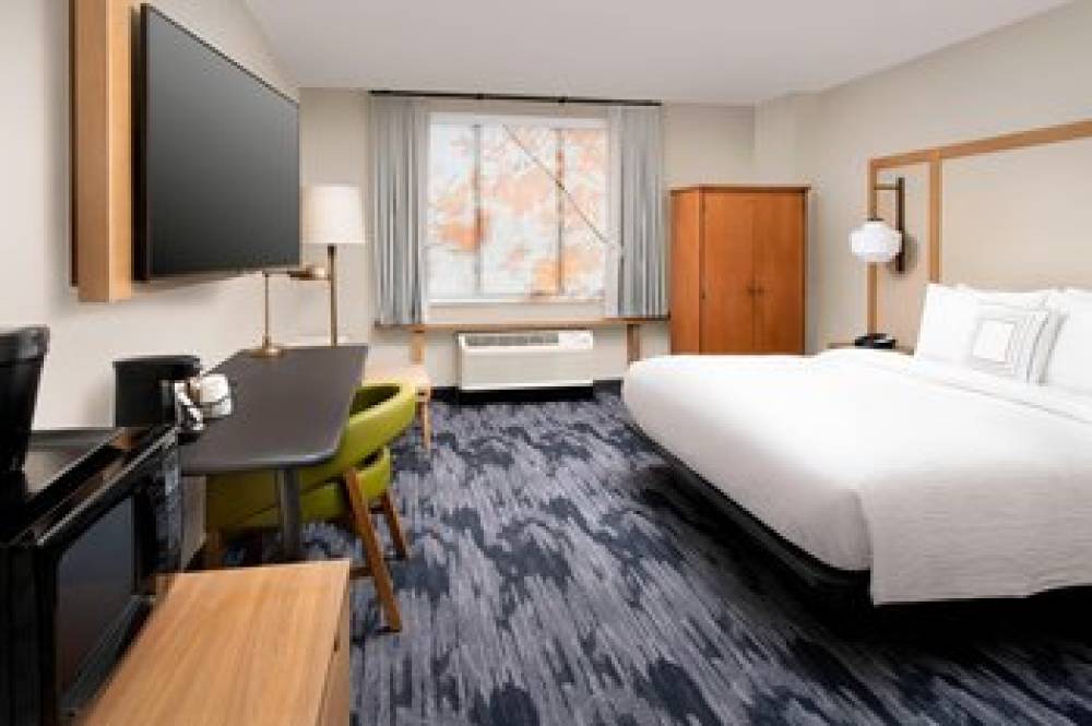 Fairfield Inn And Suites By Marriott Alexandria West-Mark Center 6