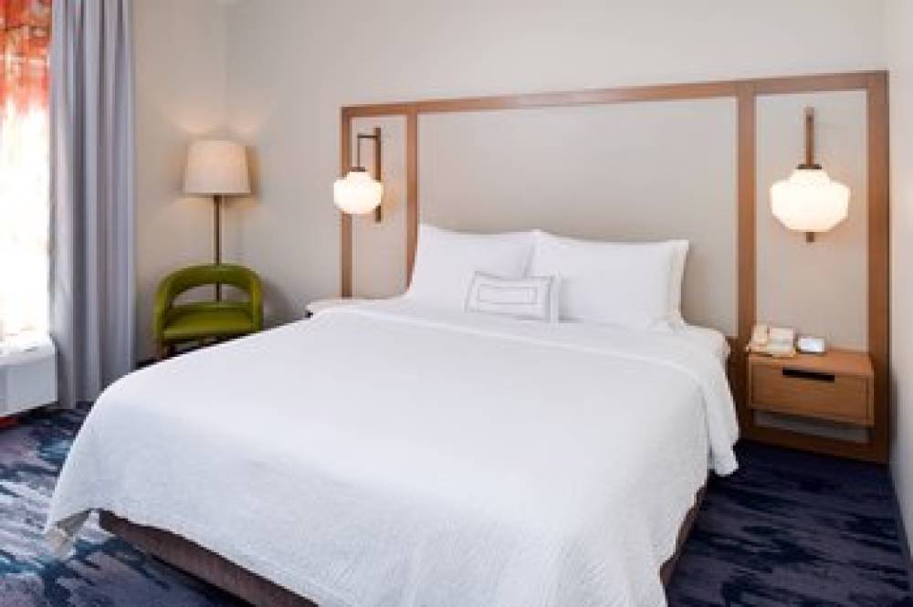 Fairfield Inn And Suites By Marriott Arlington Near Six Flags 10