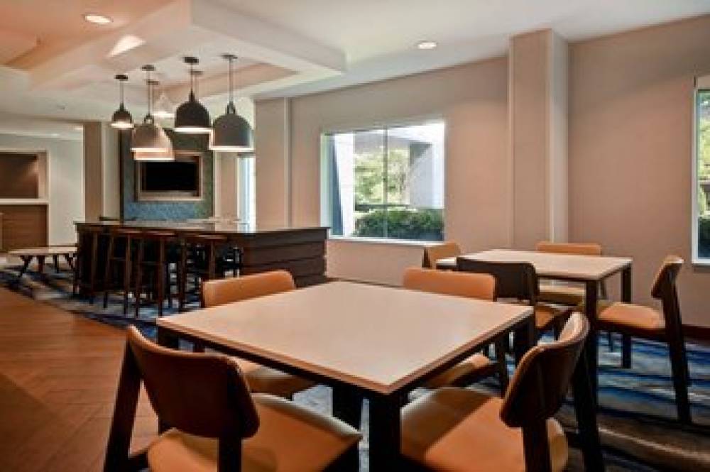 Fairfield Inn And Suites By Marriott Atlanta Kennesaw 5