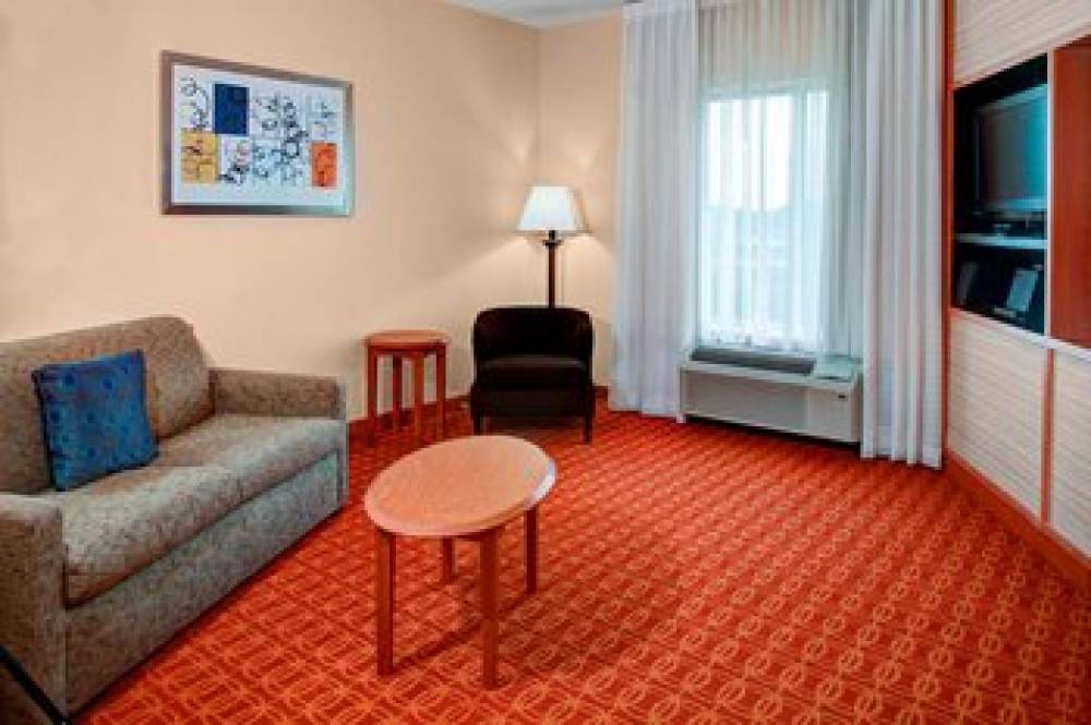 Fairfield Inn And Suites By Marriott Atlanta McDonough 9