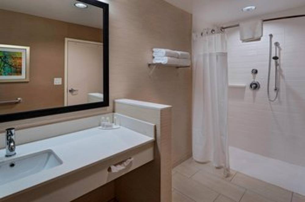 Fairfield Inn And Suites By Marriott Atlanta Peachtree City 7