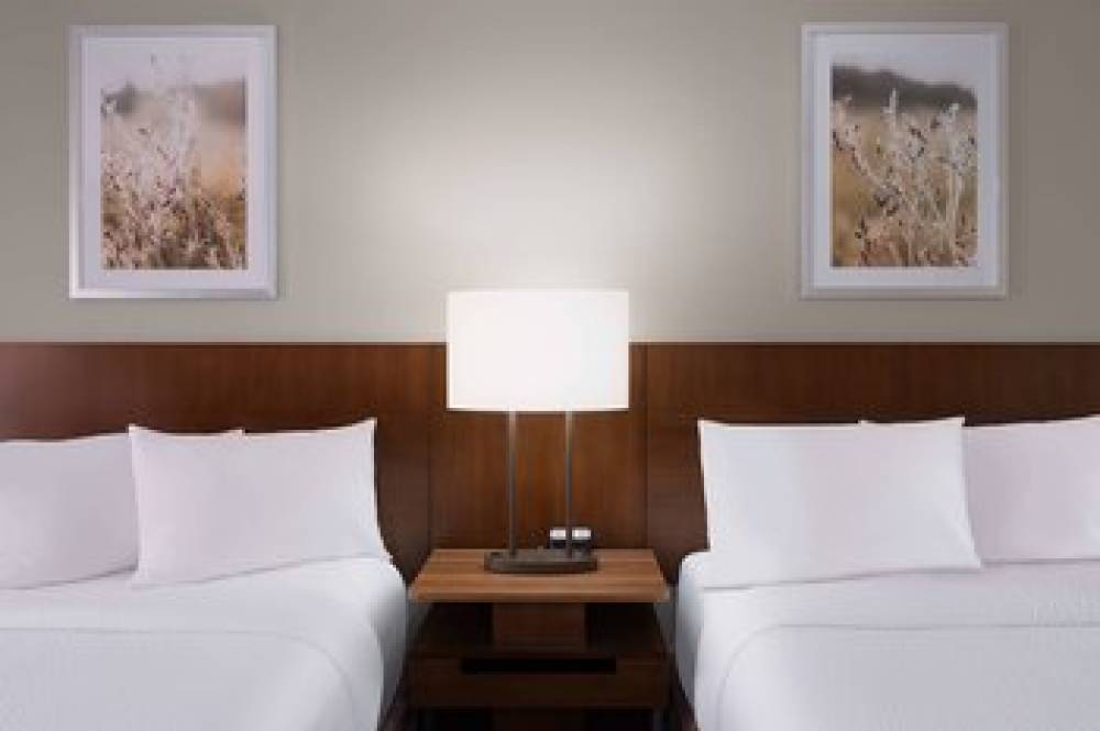 Fairfield Inn And Suites By Marriott Austin South 8