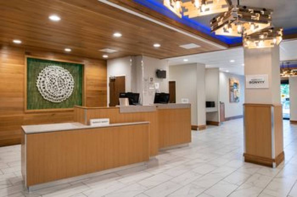 Fairfield Inn And Suites By Marriott Bakersfield Central 4