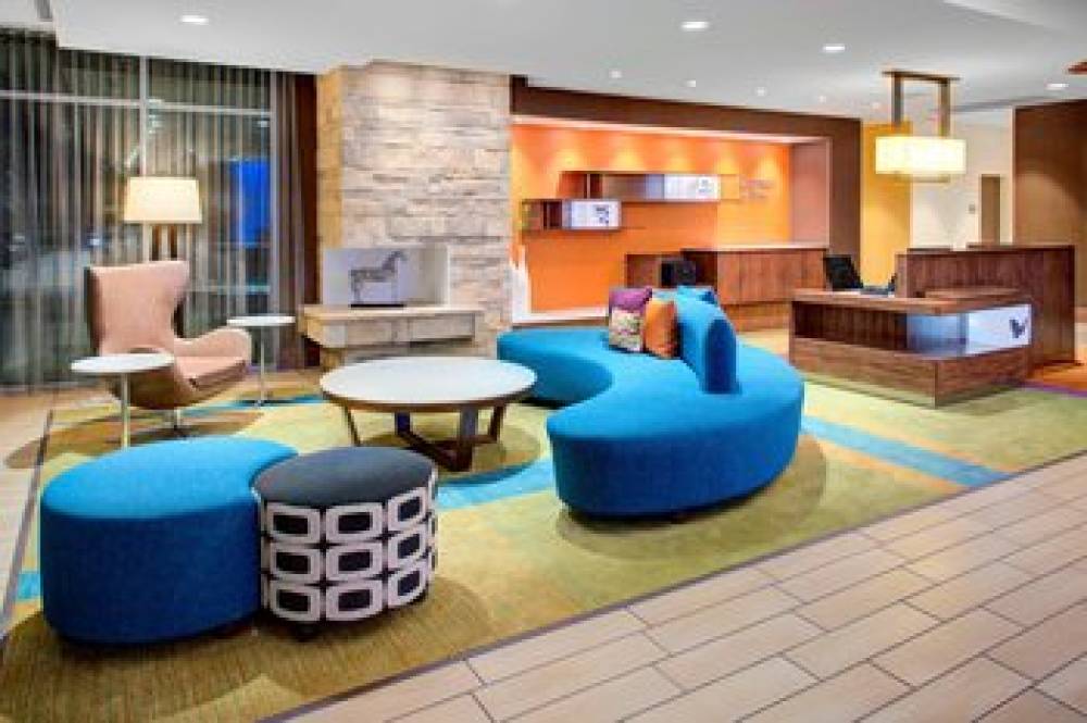 Fairfield Inn And Suites By Marriott Bakersfield North-Airport 3