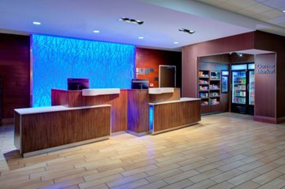 Fairfield Inn And Suites By Marriott Bakersfield North-Airport 2