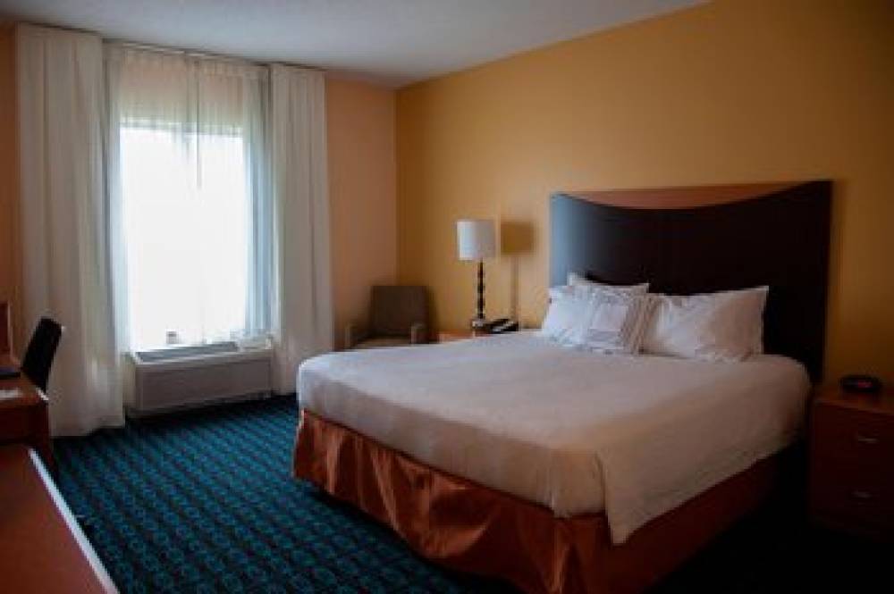 Fairfield Inn And Suites By Marriott Bedford 7