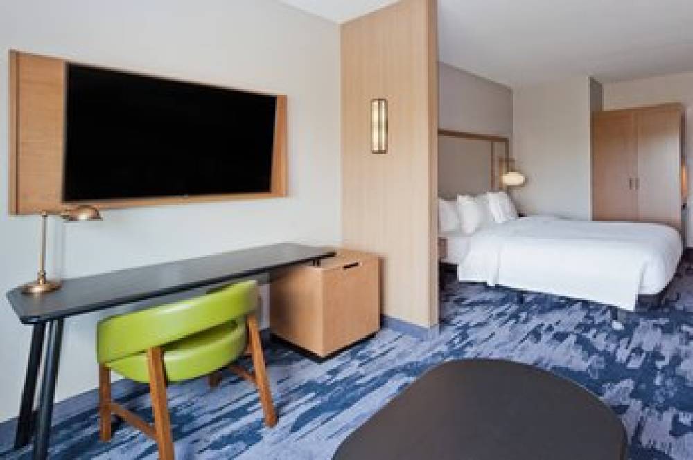 Fairfield Inn And Suites By Marriott Birmingham Colonnade Grandview 10