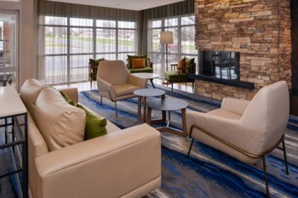 Fairfield Inn And Suites By Marriott Cedar Rapids 1