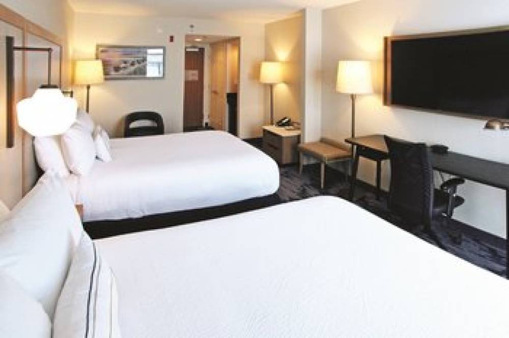 Fairfield Inn And Suites By Marriott Charleston Airport Convention Center 6