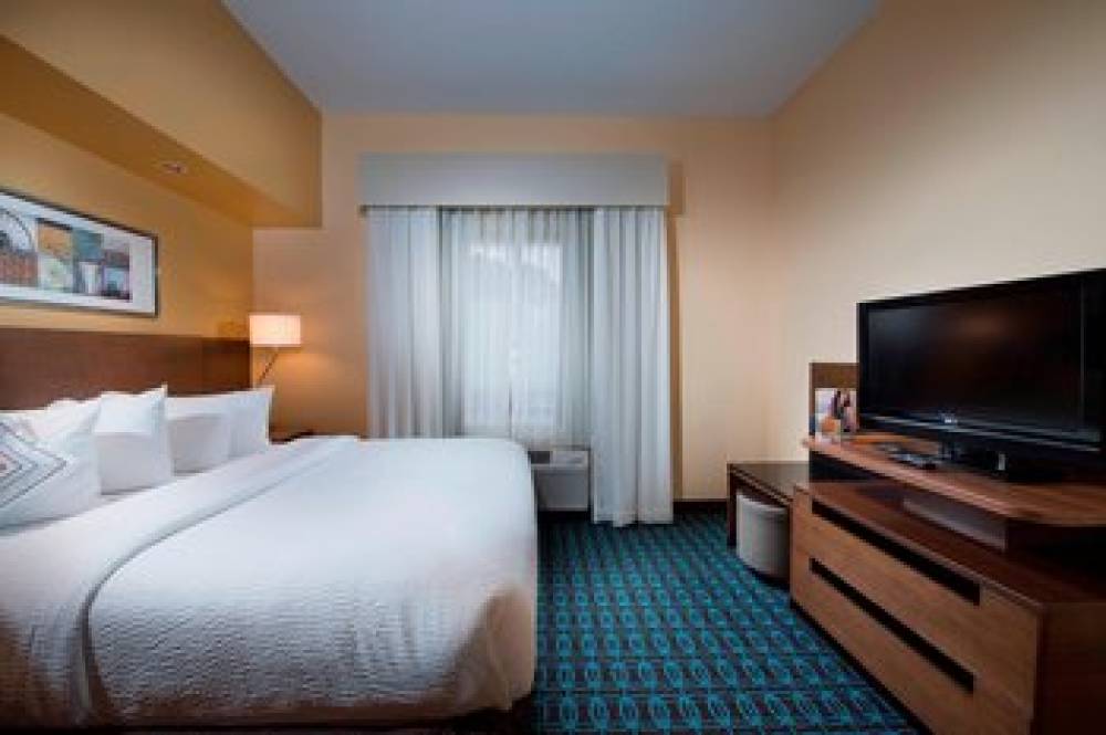 Fairfield Inn And Suites By Marriott Charleston North-University Area 10