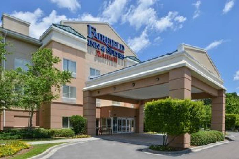 Fairfield Inn And Suites By Marriott Charleston North University Area