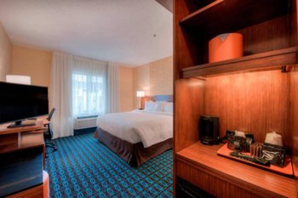 Fairfield Inn And Suites By Marriott Charlotte Airport 8