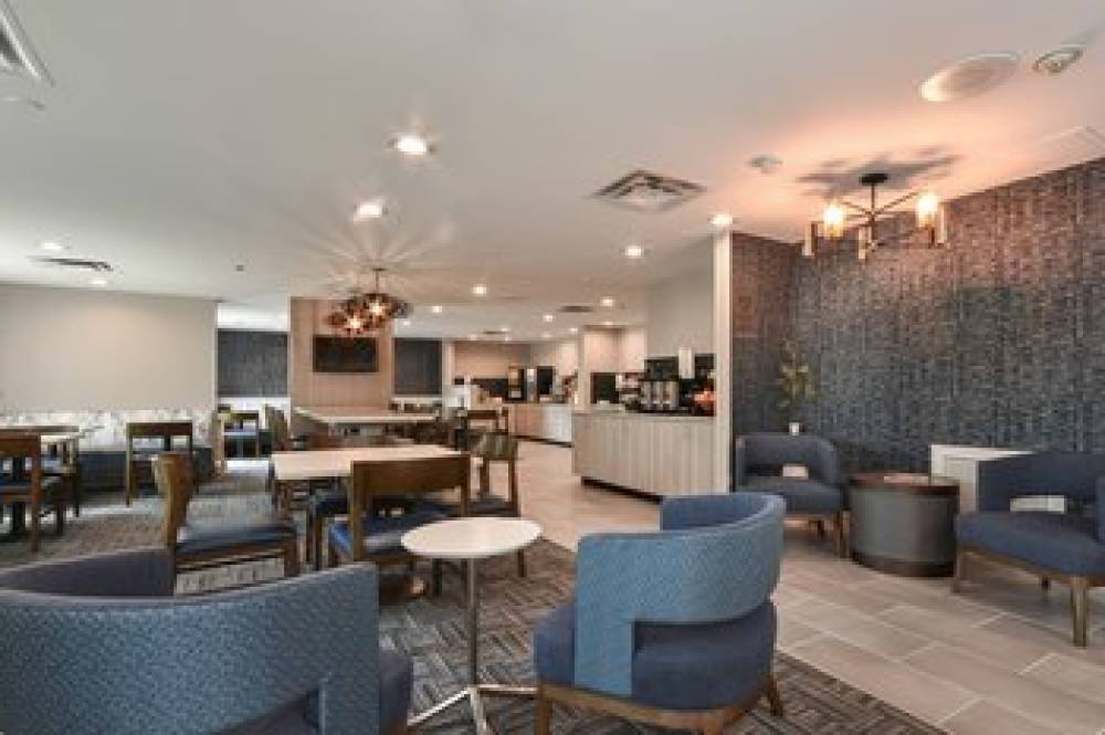 Fairfield Inn And Suites By Marriott Charlotte Arrowood 1