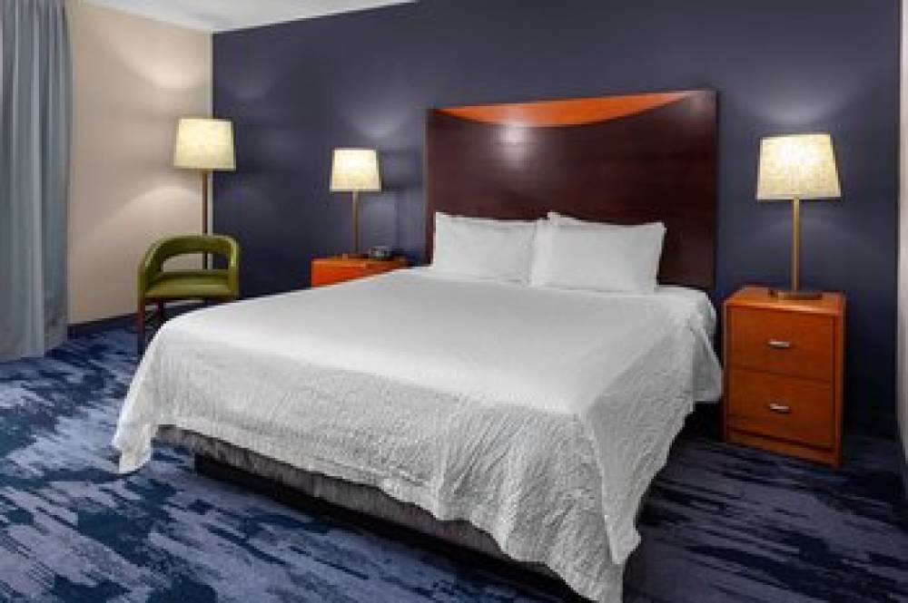 Fairfield Inn And Suites By Marriott Charlotte Matthews 7