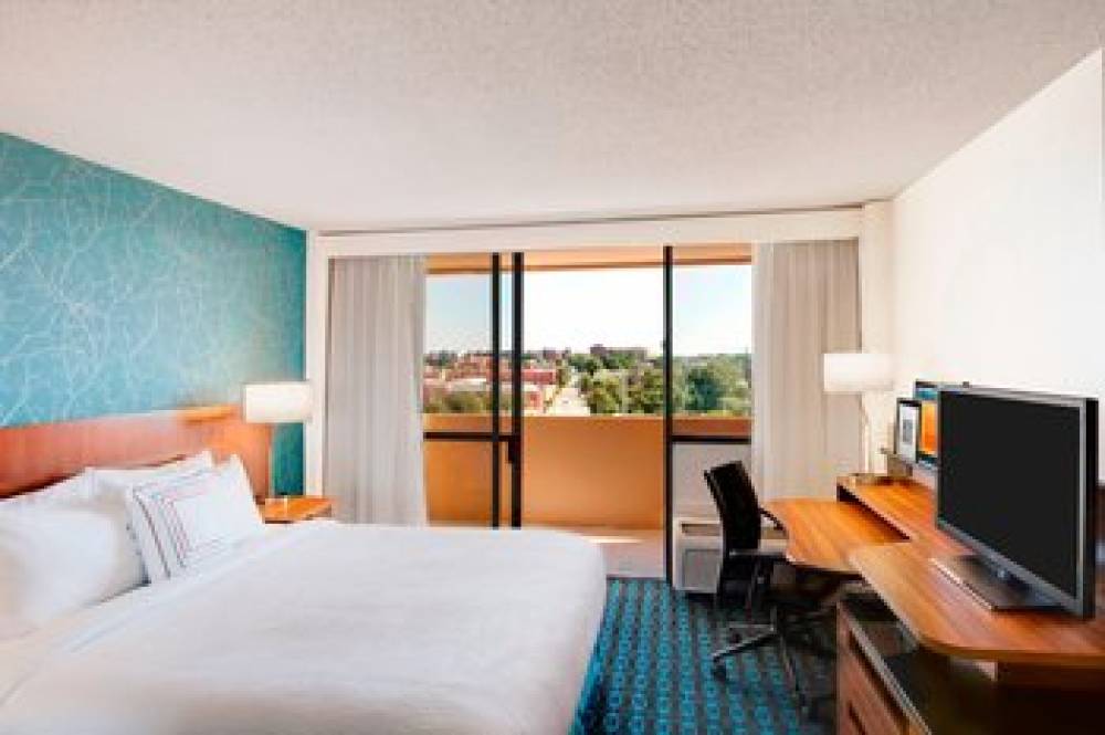 Fairfield Inn And Suites By Marriott Charlotte Uptown 9