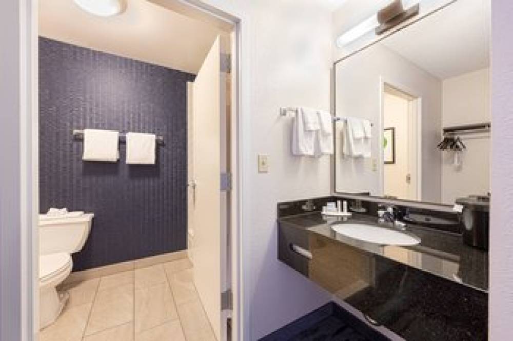 Fairfield Inn And Suites By Marriott Chicago Naperville 8