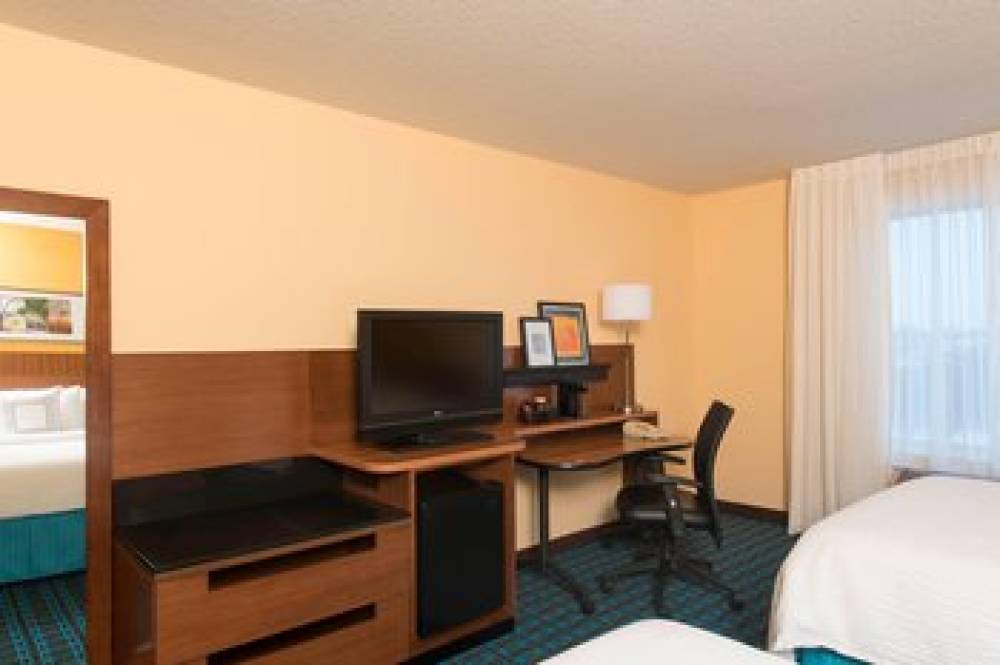 Fairfield Inn And Suites By Marriott Chicago St Charles 5