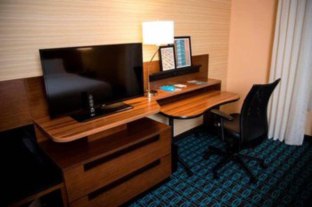 Fairfield Inn And Suites By Marriott Cincinnati Uptown University Area 8