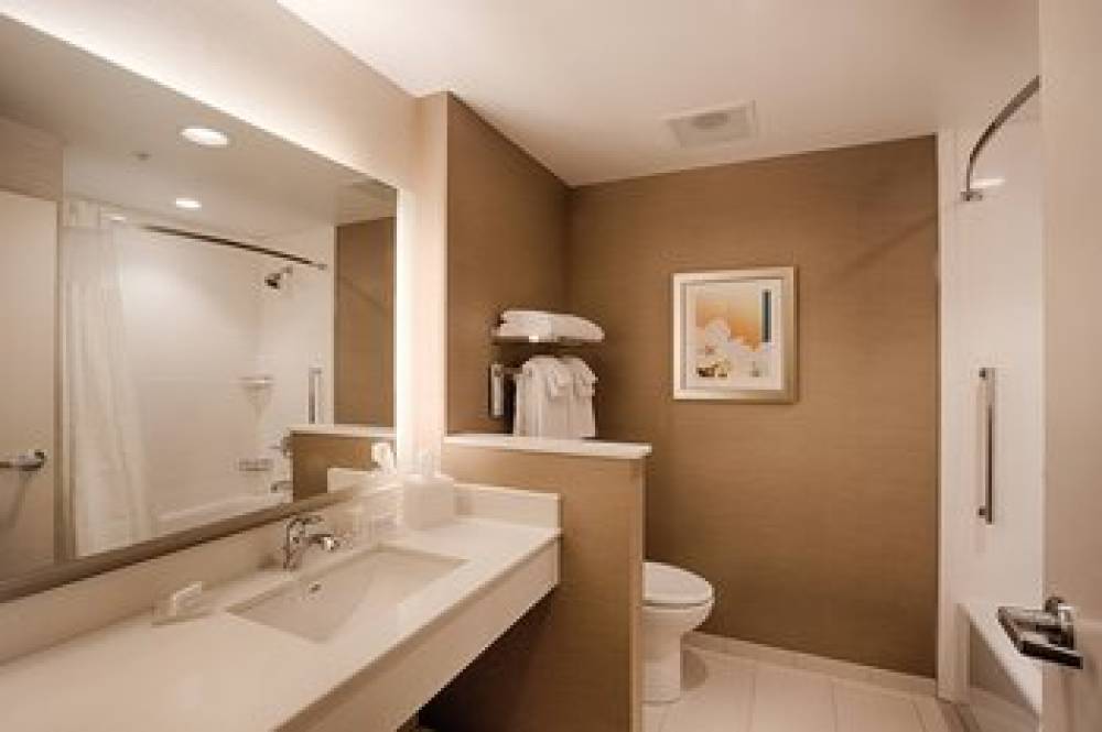 Fairfield Inn And Suites By Marriott Clearwater Beach 9